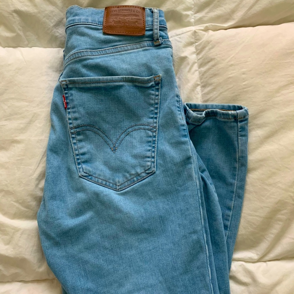 Levis Premium Mile High